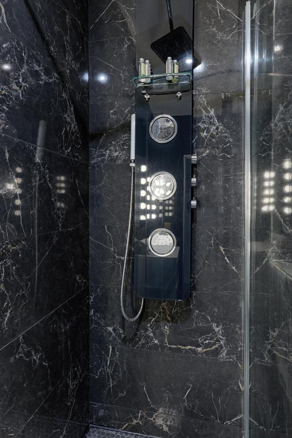 パリAmazing Luxury Triplex 3Br/8P - Arc De Triompheアパートメント エクステリア 写真
