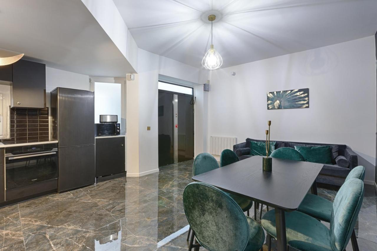 パリAmazing Luxury Triplex 3Br/8P - Arc De Triompheアパートメント エクステリア 写真